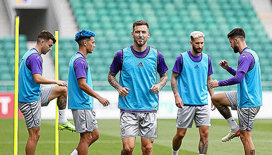 Eight Weeks Without a Forward: Manchester City's Real Test Sits in the UEFA Squad List