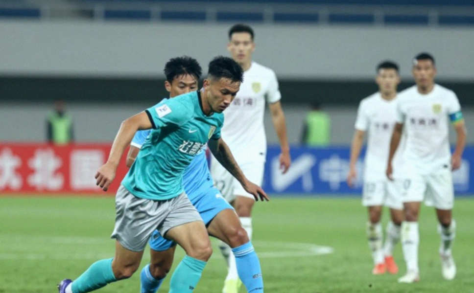 Lợi thế sân nhà ở V.League đến từ khán đài, không từ mặt cỏ