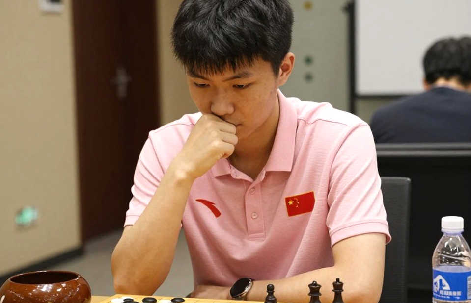 Phòng thủ Ấn-Độ King: 9...a5 – Lối thoát thực dụng cho người chơi câu lạc bộ trước Bayonet Attack