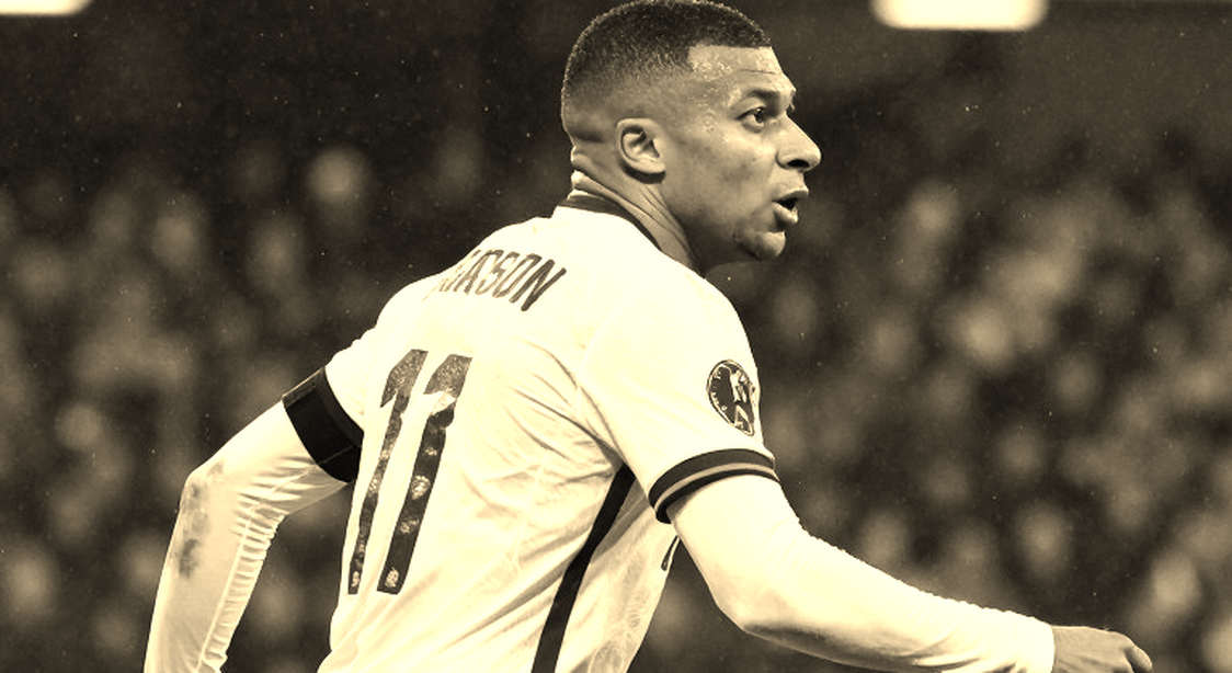 PSG ngược dòng nhờ bàn thắng phút 90+3, Bayern Munich hủy diệt Leipzig 6-1: Bản đồ quyền lực kỳ chuyển nhượng lộ diện