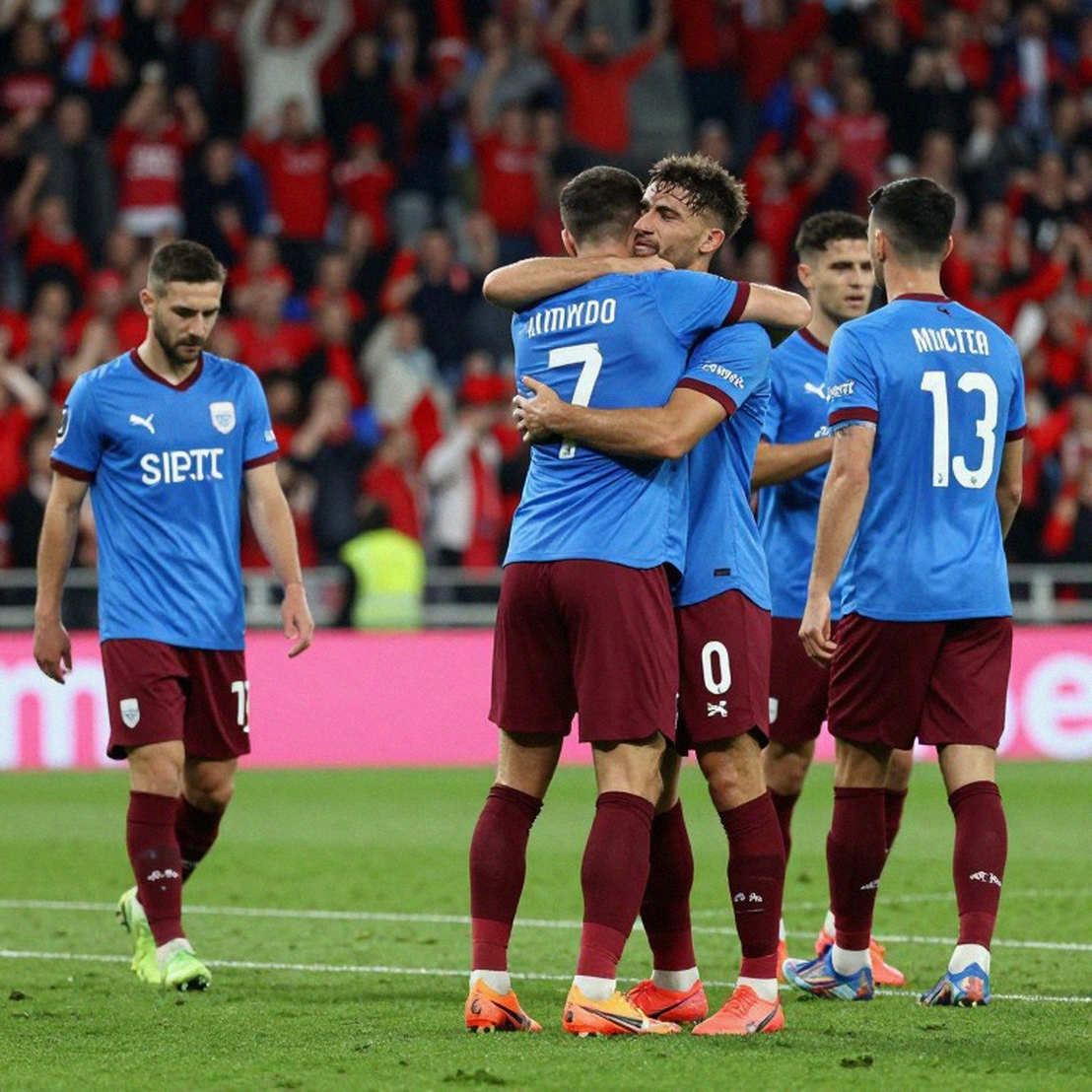 Brighton 3-0 Arsenal: Ba bàn thua, ba cơ chế, và hai mươi lăm phút không ai phản ứng Brighton 3-0 Arsenal: Ba bàn thua, ba cơ chế, và hai mươi lăm phút không ai phản ứng