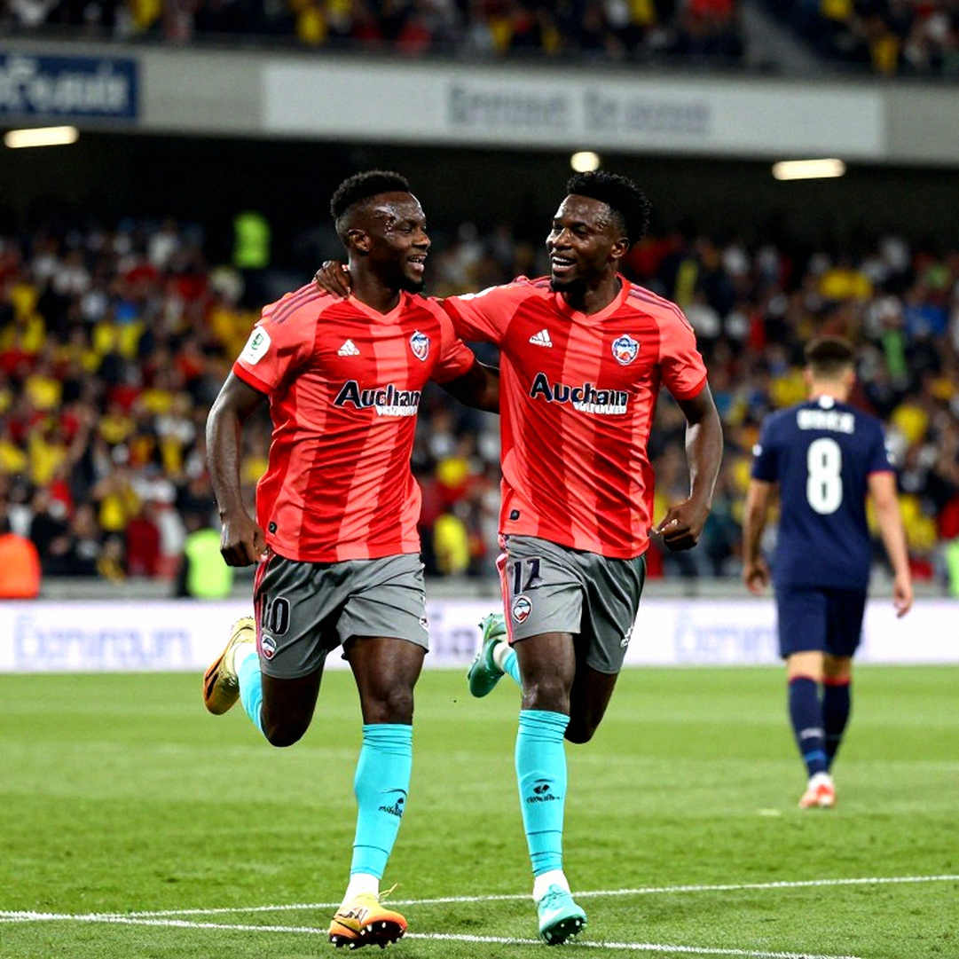 Lille 2-0 Troyes: The 93rd-Minute Goal, Verdonk on the Bench, and a Top Spot Held Only on Goal Difference