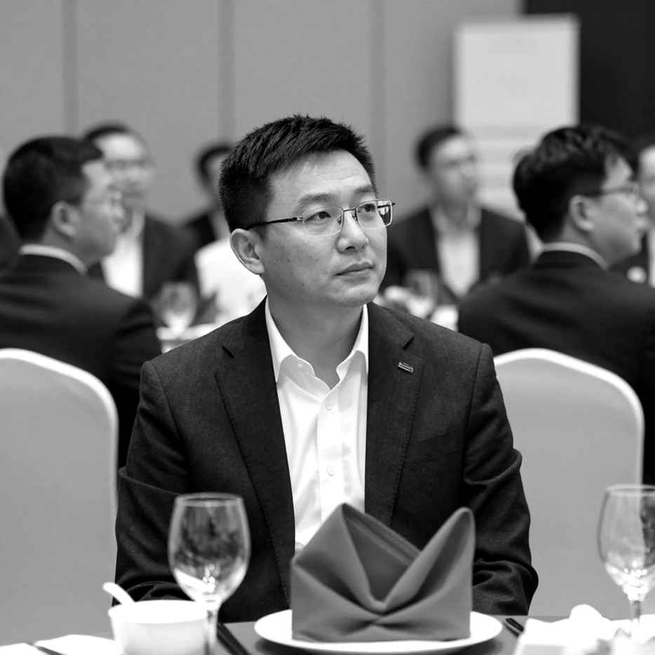 Ô trống trong hồ sơ tài năng trẻ: Khi bóng đá Việt Nam đọc sai sự im lặng Ô trống trong hồ sơ tài năng trẻ: Khi bóng đá Việt Nam đọc sai sự im lặng