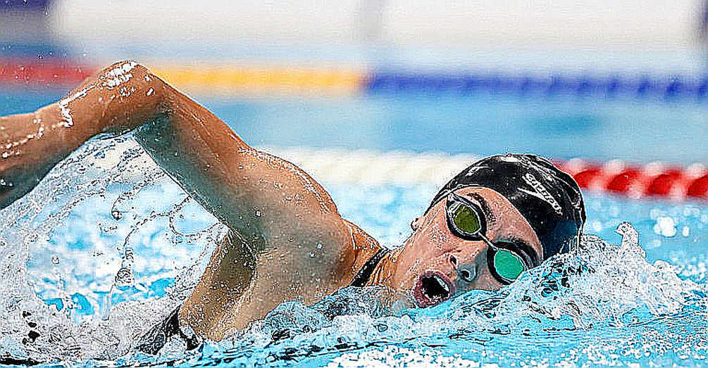 Kennedi Dobson phá kỷ lục SEC 500 yard tự do với 4:30.48: 0,29 giây ở đầu, 0,24 giây đánh đổi ở cuối