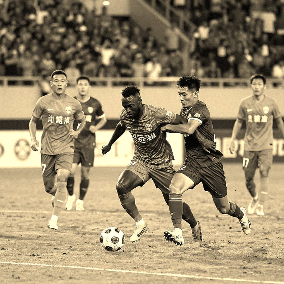 CAHN 1-1 Thanh Hóa: ba trận sân nhà không thắng và cái giá của ba kỳ chuyển nhượng bị đóng băng