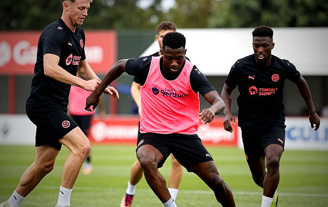 Án phạt góc hụt của U23 Việt Nam: Khi bóng đá không có chỗ cho phép thuật Án phạt góc hụt của U23 Việt Nam: Khi bóng đá không có chỗ cho phép thuật