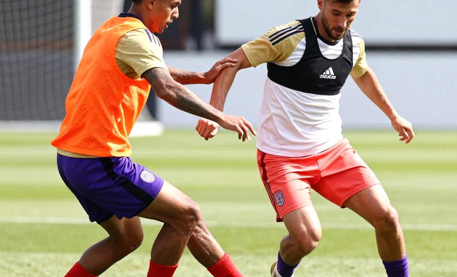 Meerdink, Van Bommel and the Dutch Attack Transition: Where Does Memphis Stand? Meerdink, Van Bommel and the Dutch Attack Transition: Where Does Memphis Stand?