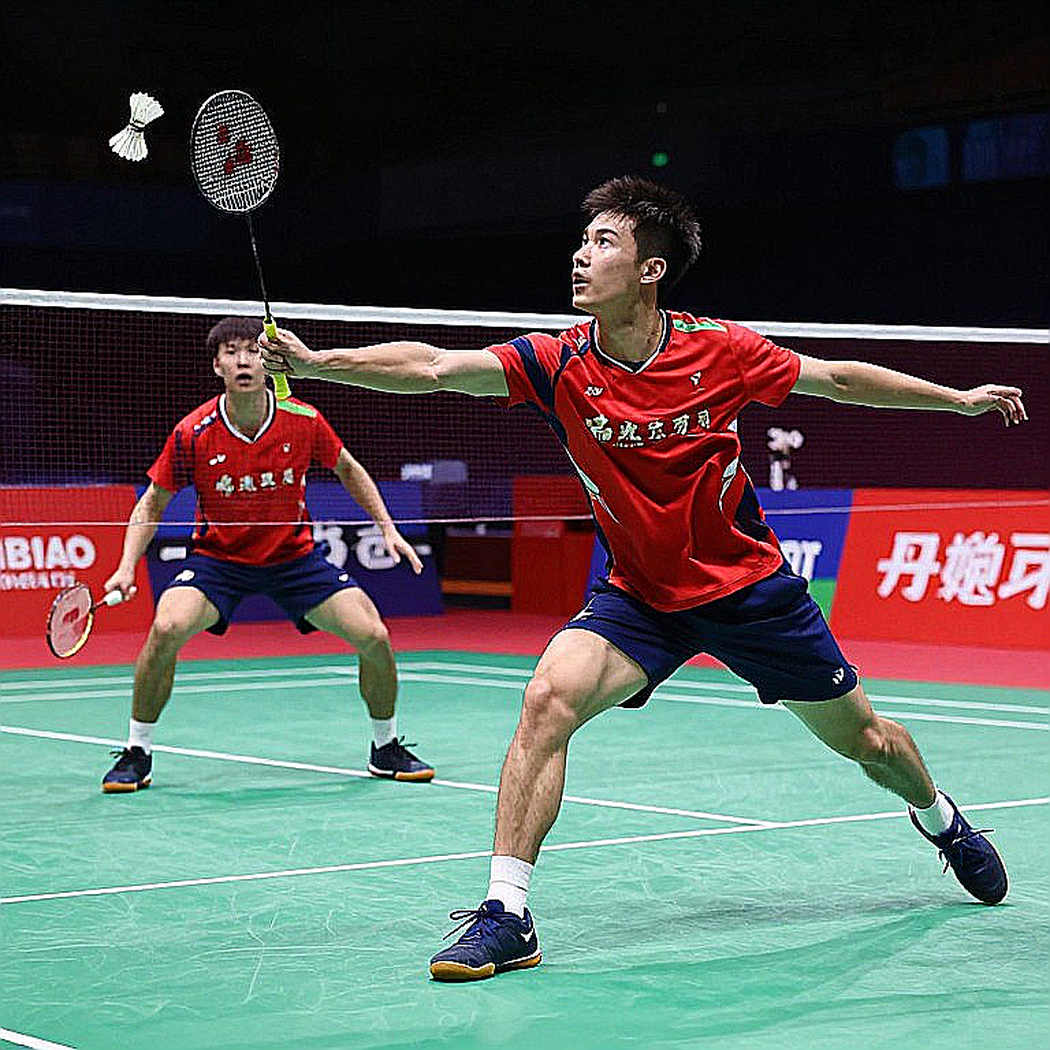 122 giây ở Aichi: khoảng lặng phía sau cú smash của Sindhu