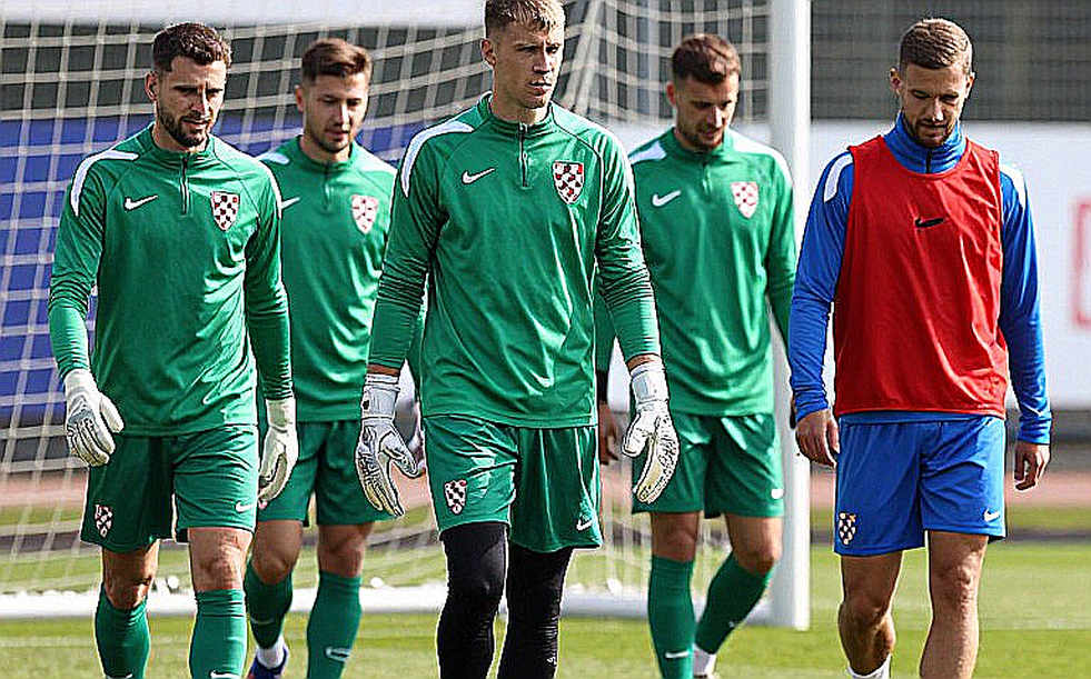 Seven Matches, Ninety Minutes, and the Trace of a Contract Never Signed on the Pitch
