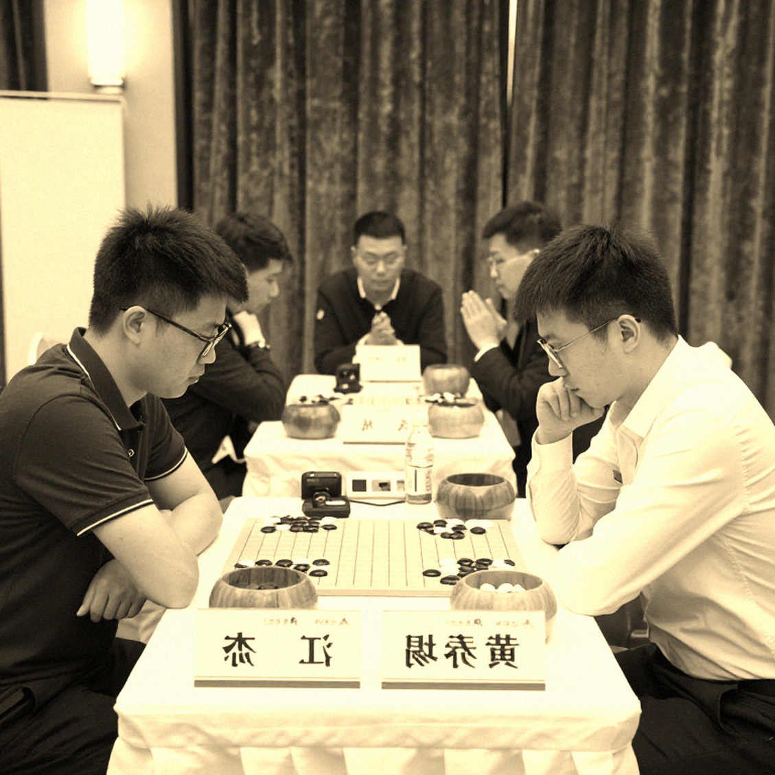 Total Chess and the Promise of a Unified Rating: Four Players, Twelve Days, and a Scale That Does Not Exist Yet