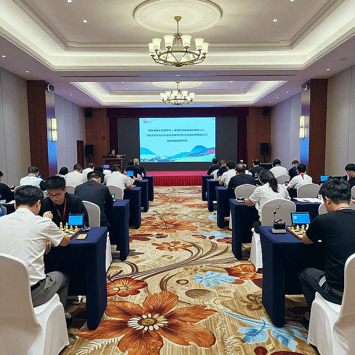 Olympic cờ vua 2026: Ấn Độ bảo vệ ngai vàng giữa lòng Samarkand, Gukesh và Sindarov tạo nên tâm điểm