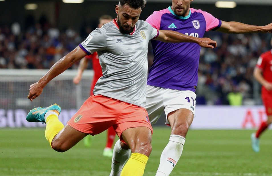 Bên trong dòng tiền V.League: Hợp đồng cho mượn và cái bẫy tài chính của đội bóng nhỏ