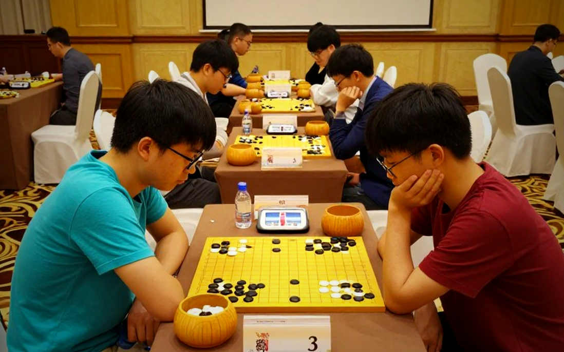 Nihal Sarin đánh rơi +2 trong ba nước cờ: Ấn Độ mất quyền tự quyết ở Olympiad