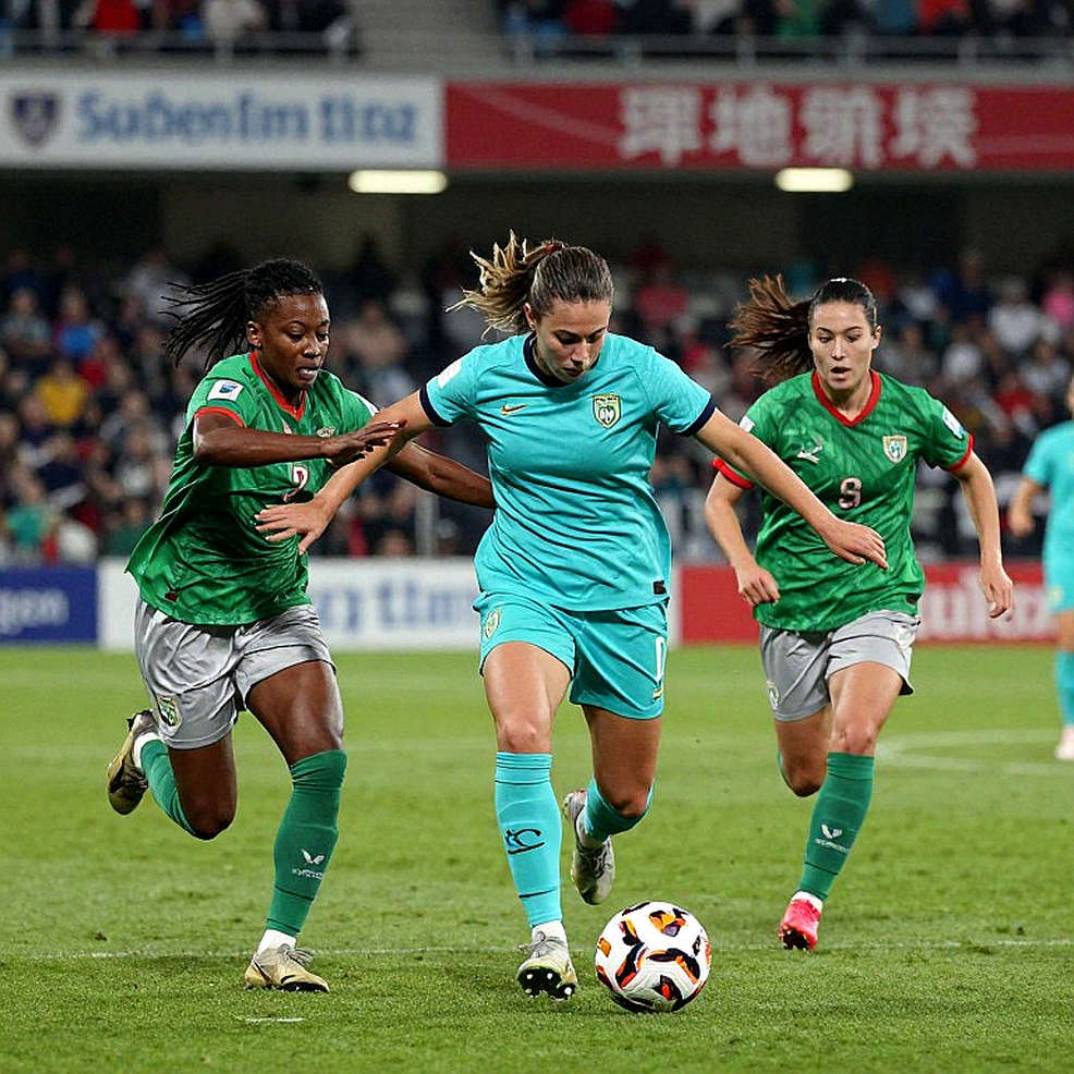 Việt Nam 0-0 Trung Quốc ở hiệp một tứ kết ASIAD 20: bảng kê chấn thương mới là tín hiệu đáng đọc Việt Nam 0-0 Trung Quốc ở hiệp một tứ kết ASIAD 20: bảng kê chấn thương mới là tín hiệu đáng đọc